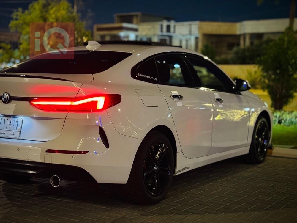 بي ام دبليو الفئة 2